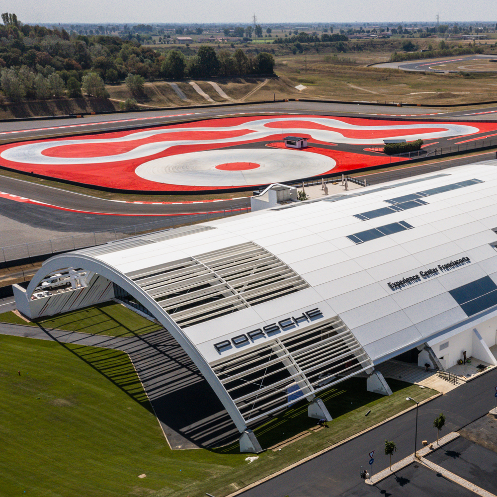 Porsche Experience Center 2021